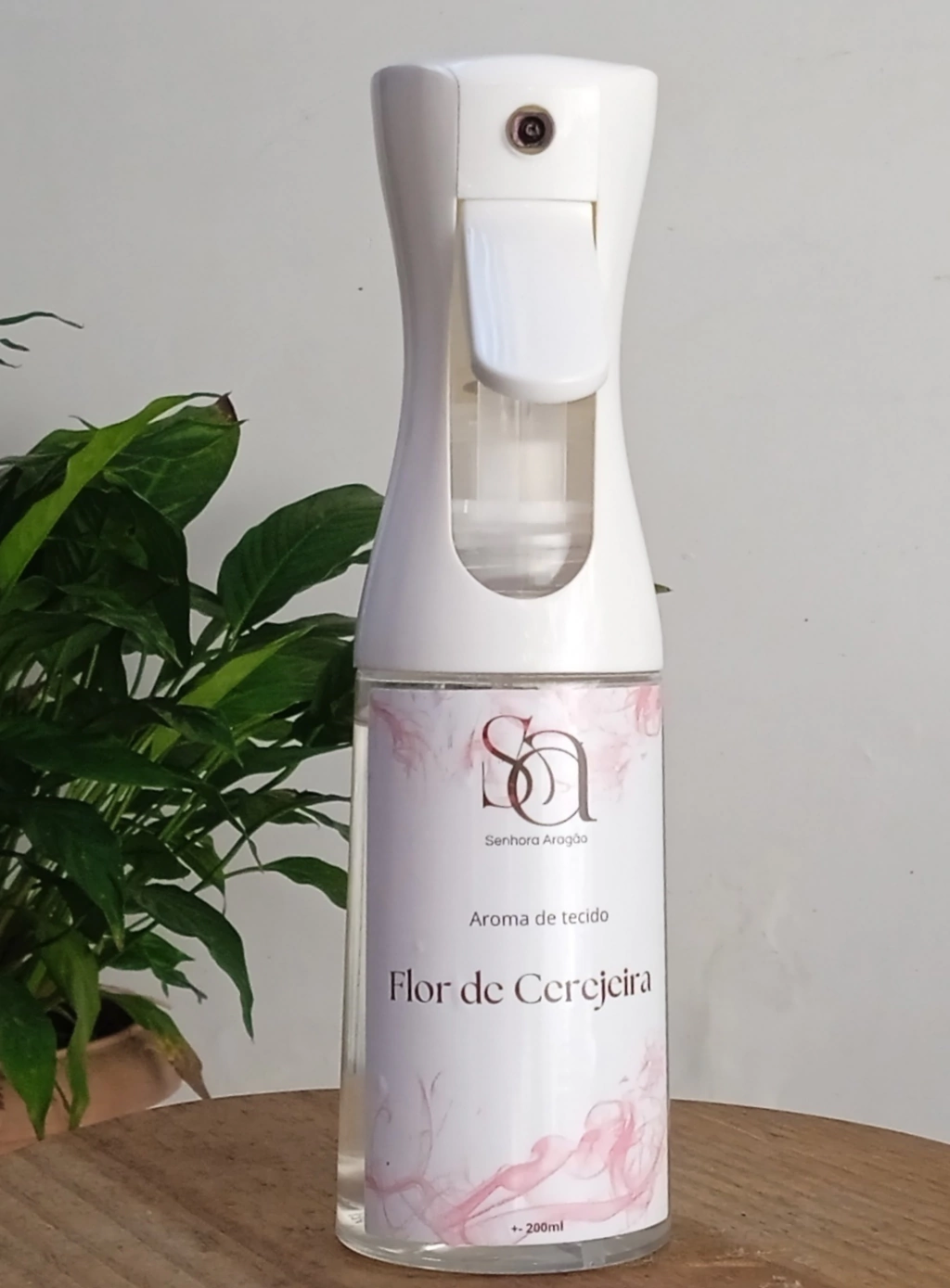 img_20250228_094405-b9400302e0486fc06717407472105707-1024-1024 Aromas de tecido 200ml - Imagem 1